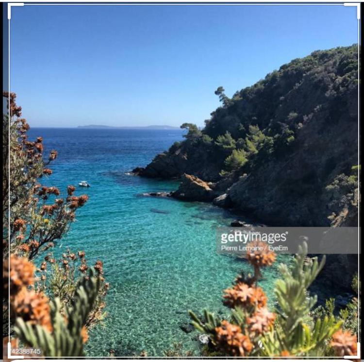 Cavalaire Vue Mer Au Loin Maisonnette Tout Equipee Pour 4 Personnes Avec Piscine Clim Wifi Velos Tv Barbecues Eksteriør bilde