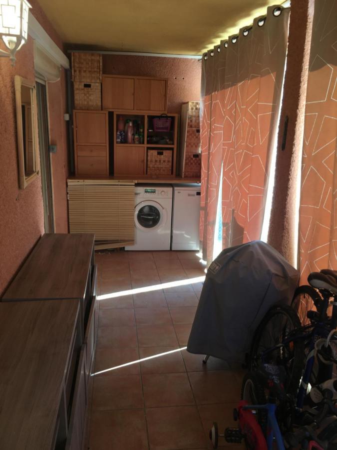 Cavalaire Vue Mer Au Loin Maisonnette Tout Equipee Pour 4 Personnes Avec Piscine Clim Wifi Velos Tv Barbecues Eksteriør bilde