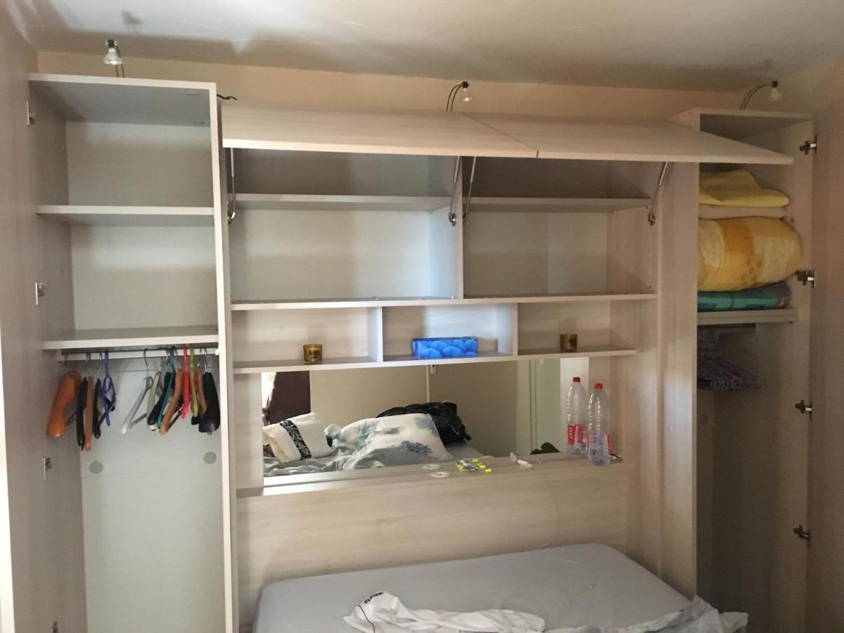Cavalaire Vue Mer Au Loin Maisonnette Tout Equipee Pour 4 Personnes Avec Piscine Clim Wifi Velos Tv Barbecues Eksteriør bilde